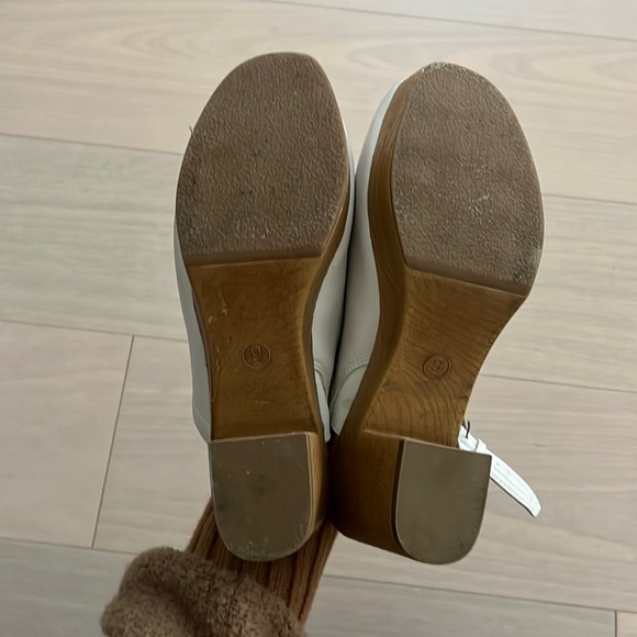 Universal Thread White Platform Clogs (from Target) in White - Size 9 - Picture 4 of 4